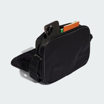 ADIDAS ORIGINALS - Messenger en negro