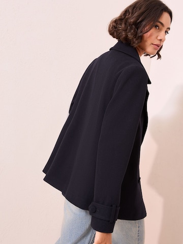 Friends Like These Преходно палто в синьо