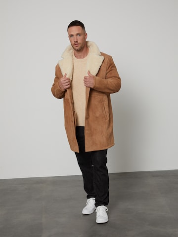 DAN FOX APPAREL Between-Seasons Coat 'Ilias' in Beige: front