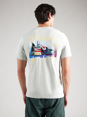Nike Sportswear Shirt in Silver: front