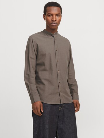 Slim fit Camicia 'JJESummer' di JACK & JONES in marrone: frontale
