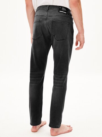 ARMEDANGELS Slimfit Jeans 'Ian' in Grau