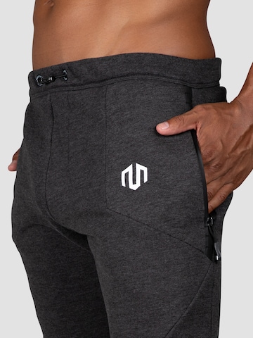 MOROTAI Slimfit Sporthose 'NEOTECH' in Grau