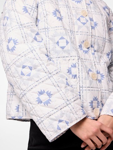 PIECES Between-season jacket 'MARIA' in Blue