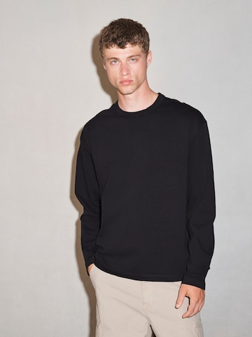Next - Camiseta en negro: frente