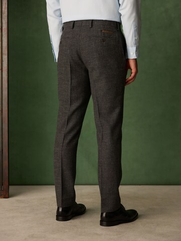 Regular Pantalon à plis Next en gris