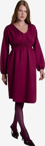 Robe LYN MAMA en rouge : devant