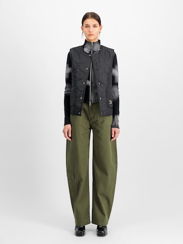 ALPHA INDUSTRIES Loosefit Παντελόνι cargo 'Field' σε πράσινο