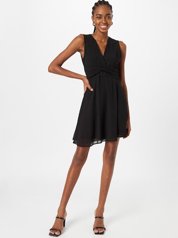 TFNC Φόρεμα κοκτέιλ σε μαύρο