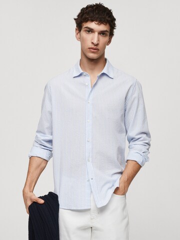 MANGO MAN Regular fit Button Up Shirt 'ROUX' in Blue: front