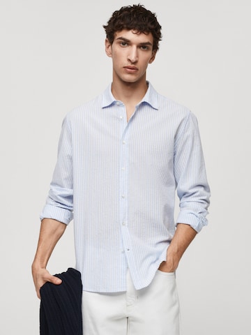 MANGO MAN Regular fit Button Up Shirt 'ROUX' in Blue: front