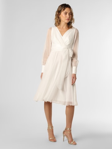 apriori Cocktail Dress in White: front