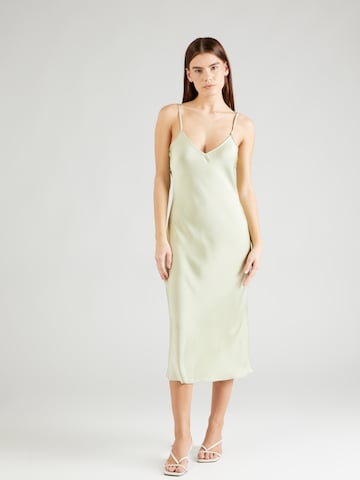 GLAMOROUS - Vestido en verde: frente