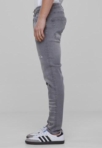 2Y Premium Tapered Jeans in Grijs