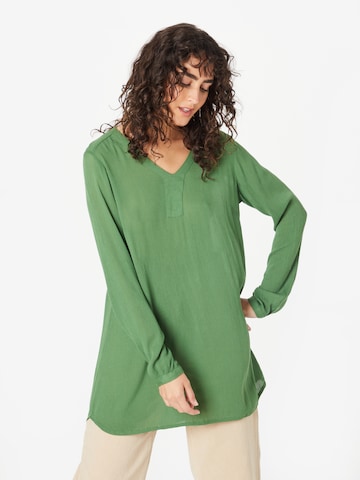 KAFFE CURVE Tunic 'Amber' in Green: front