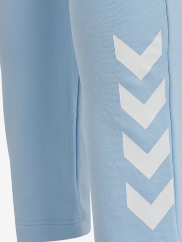 Hummel Slimfit Sportbroek in Blauw