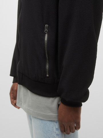 Pull&Bear Between-season jacket in Black