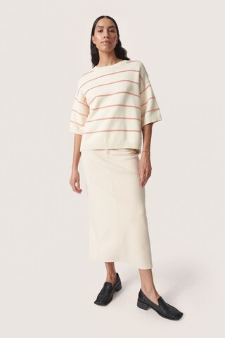 Pull-over oversize 'Rava Romy' SOAKED IN LUXURY en blanc