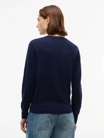 TOMMY HILFIGER Svetr – modrá