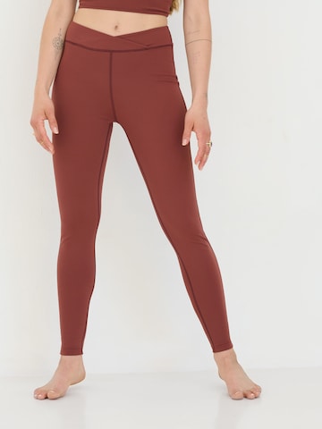 ABOUT YOU x Sofia Tsakiridou Skinny Leggings 'Carolin' in Brown: front