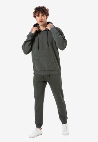 Redbridge Sweatshirt 'Stockton' in Green