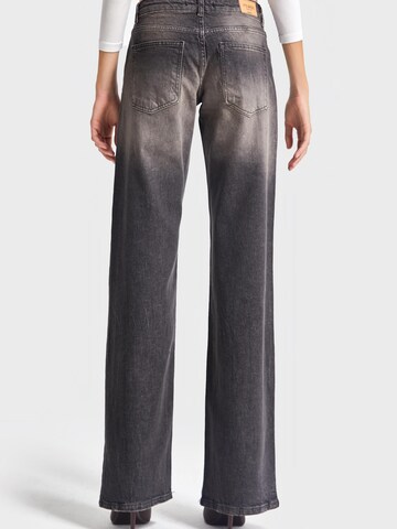 IT'S BASIC Regular Jeans 'Straight High Rise Jeans' in Bruin