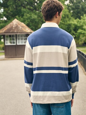 T-Shirt Next en bleu