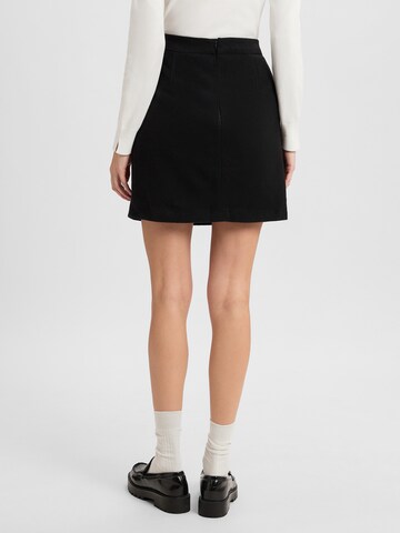 Marie Lund Skirt in Black