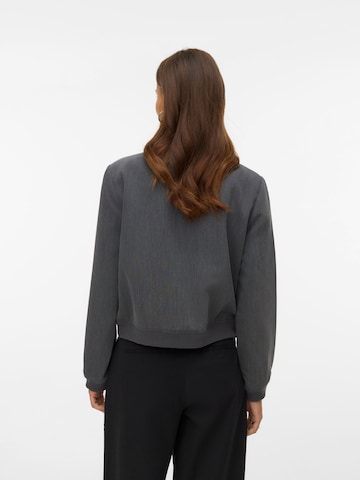 Veste mi-saison 'Amala' VERO MODA en gris