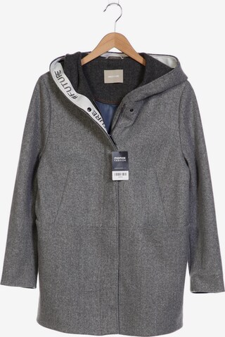 Amber & June Jacket & Coat in XXL in Grey: front