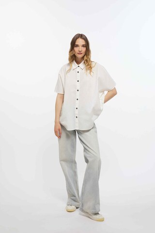 DreiMaster Vintage Blouse in White