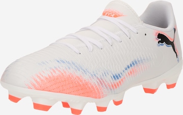 balts PUMA Futbola apavi 'Future 8 Play': no priekšpuses