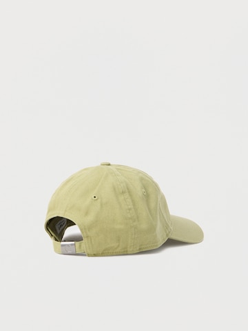 Carhartt WIP Cap 'Madison' in Green