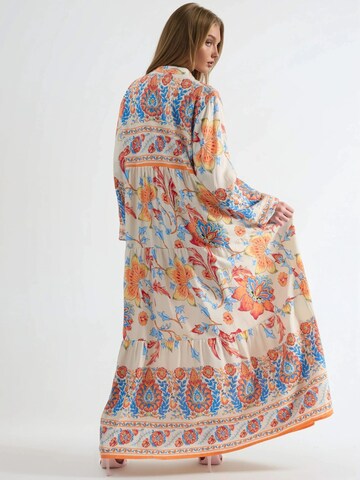 Abito di Hiccup in bianco