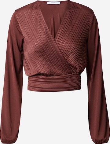 ABOUT YOU Blouse 'Stella' in Brown: front