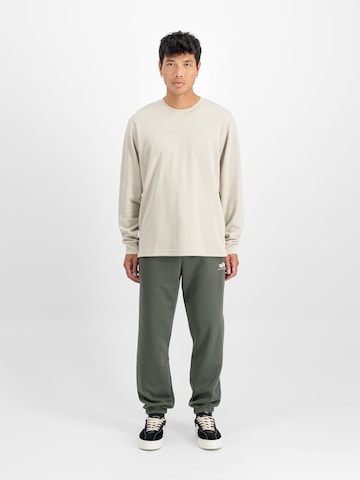 Effilé Pantalon ALPHA INDUSTRIES en vert