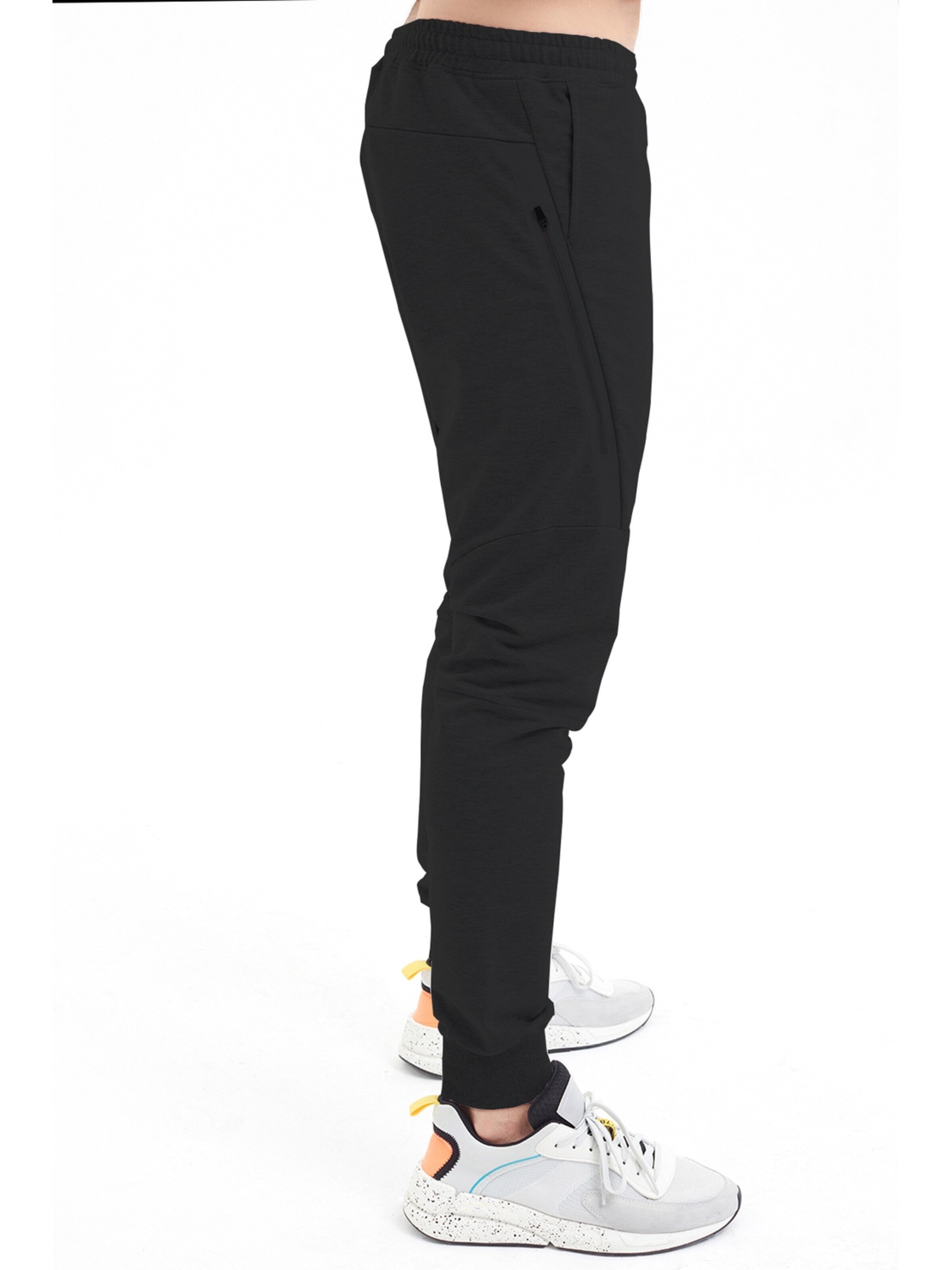 Tapered Pantaloni sport 'BARO' de la SCR. pe negru