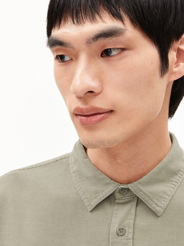 ARMEDANGELS Comfort fit Button Up Shirt in Green
