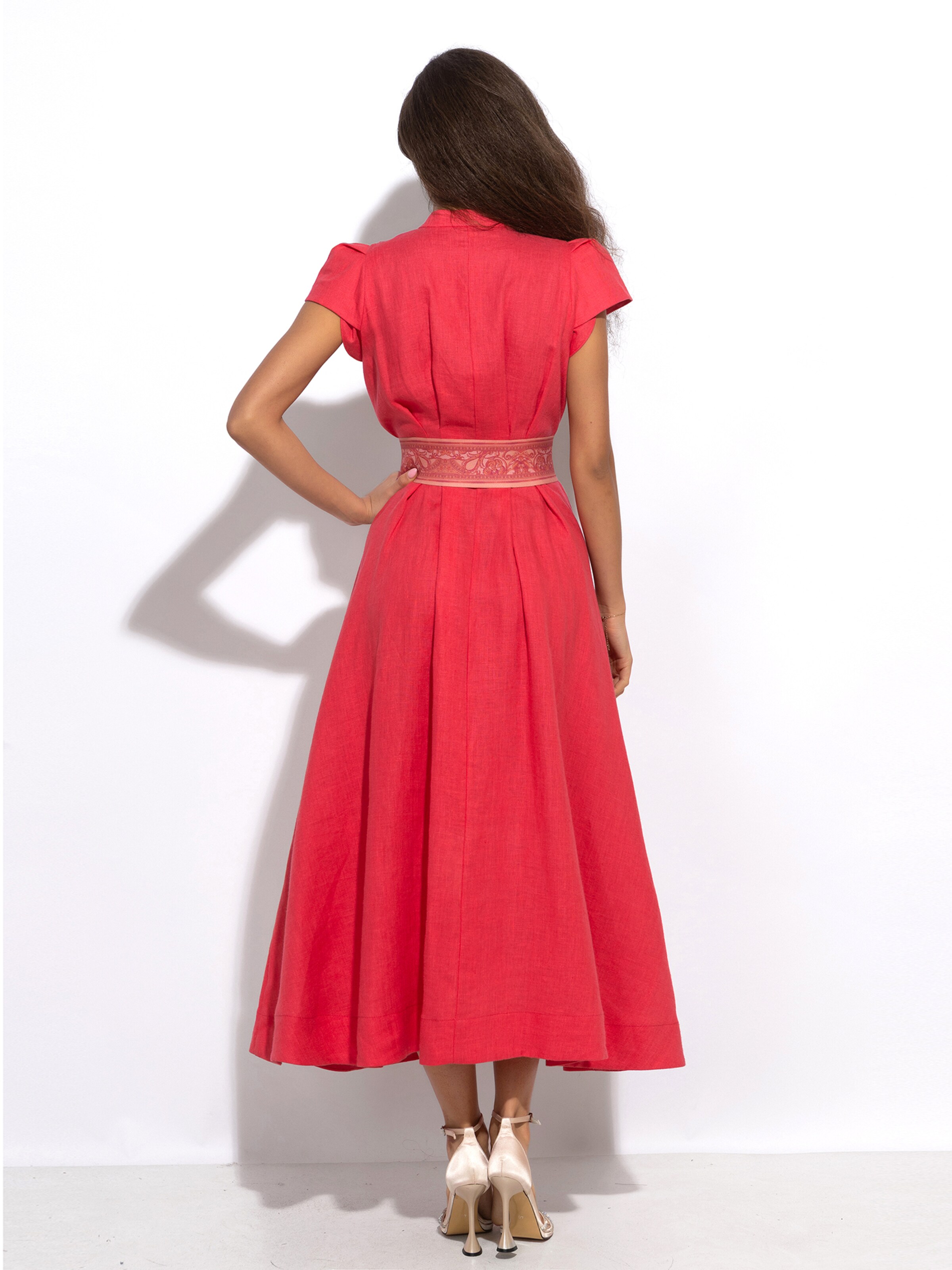 JIORO Kleid 'ESSENTIALS' in Pink