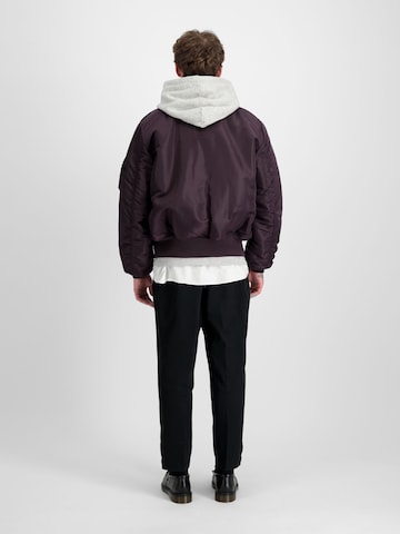 ALPHA INDUSTRIES - Casaco meia-estação 'MA-1 Heritage' em roxo