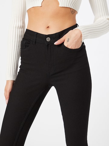 VILA Skinny Jeans 'SKINNIE BET' in Schwarz