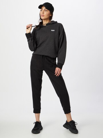 ADIDAS ORIGINALS Sweatshirt in Schwarz