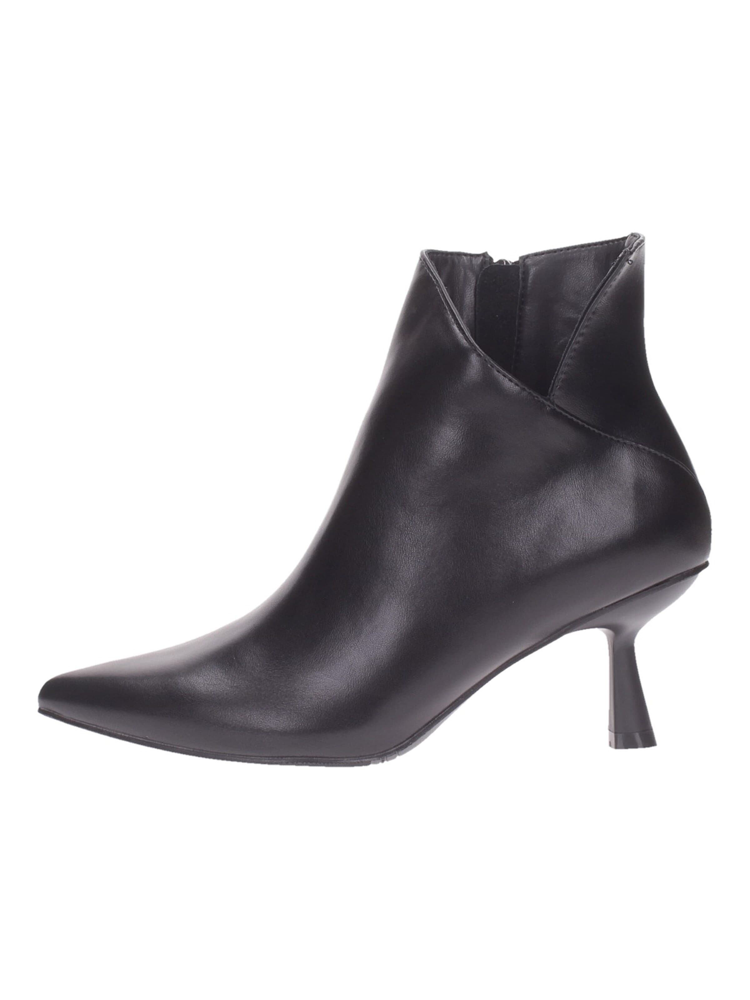 Ankle boots 'Tronchetto Francesco Milano' di Francesco Milano in nero: frontale