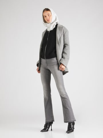 VILA Flared Jeans 'BETTY' in Grey