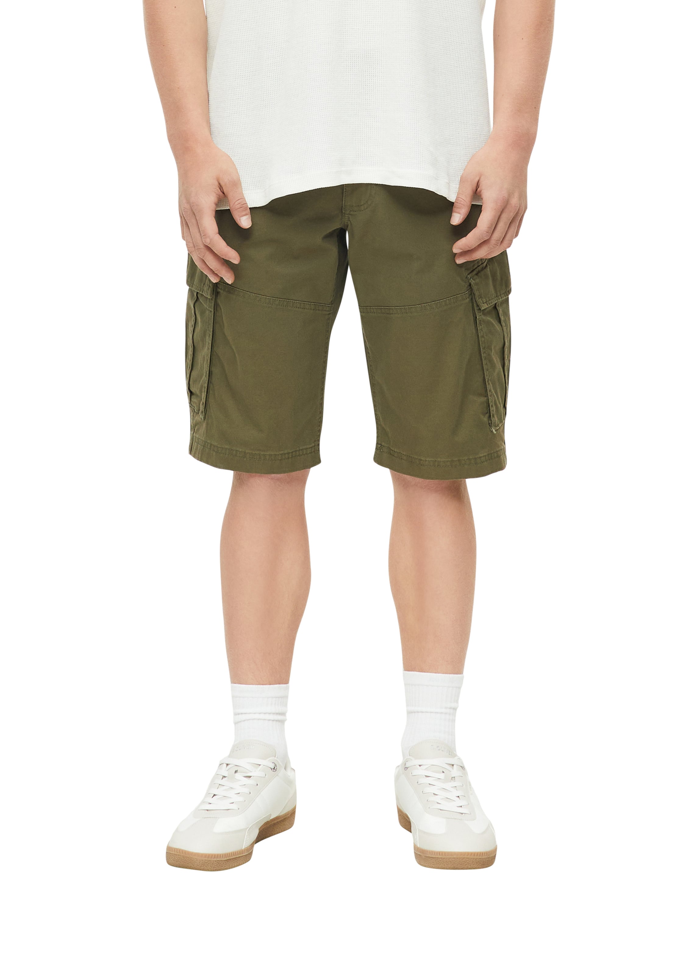 s.Oliver Regular Cargo Pants in Green: front