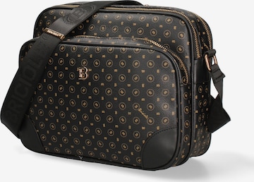 Briciole Schultertasche in Schwarz: Vorderseite