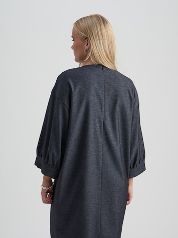 Peppercorn - Vestido 'Silva Selda' en azul
