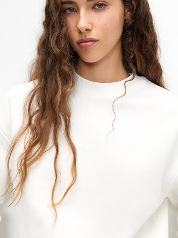 Pull&Bear Sweatshirt in Beige