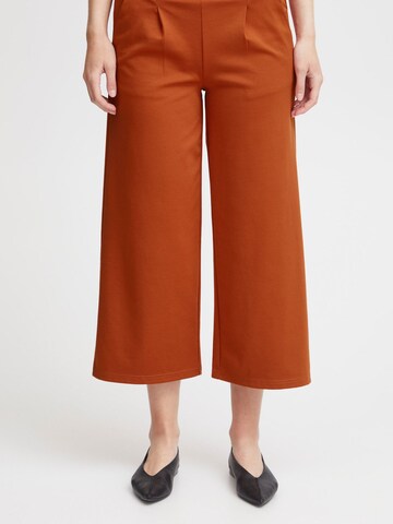 ICHI Wide leg Pleat-Front Pants 'KATE' in Red: front