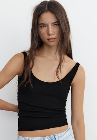 Pull&Bear Toppi värissä musta: etupuoli